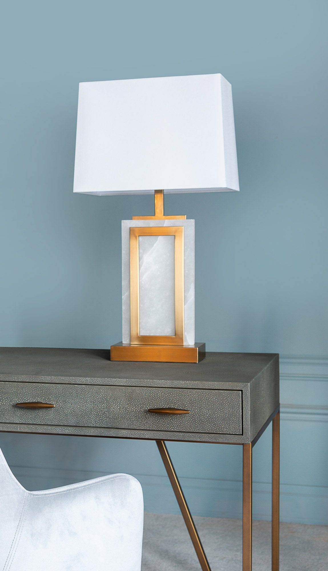 Декоративные столики