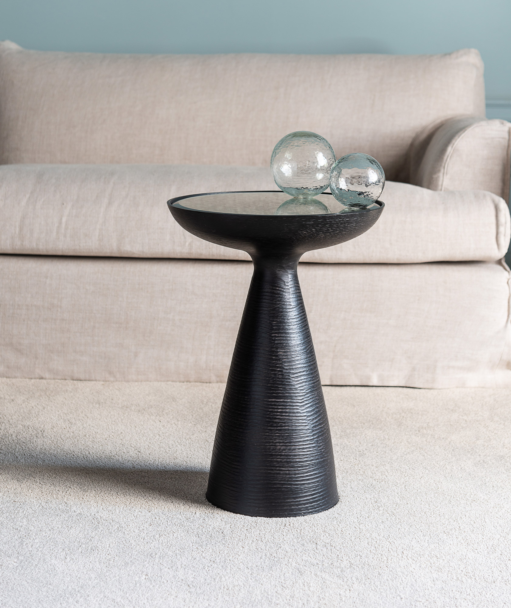 Декоративные столики